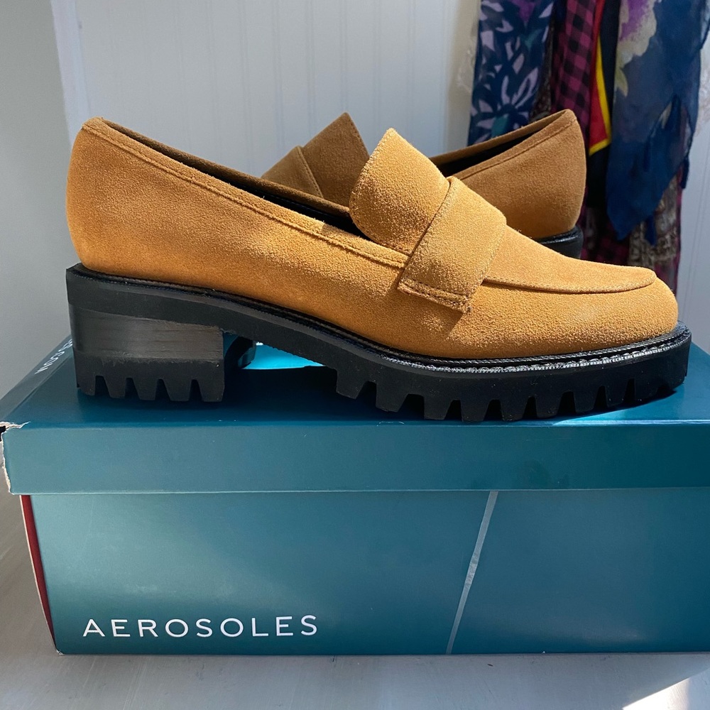 Aerosols Dark Tan Suede Platform Loafers NEW